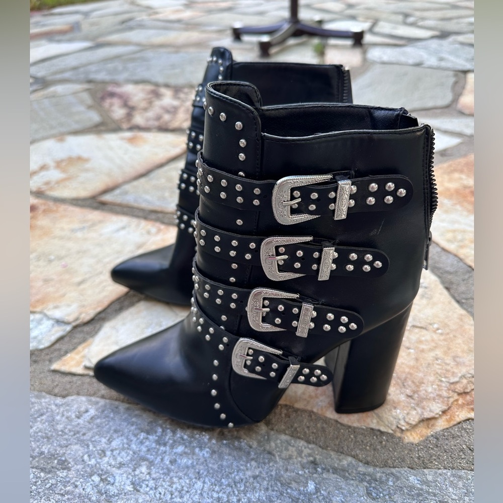 Fashion Nova Black boots. Size 9